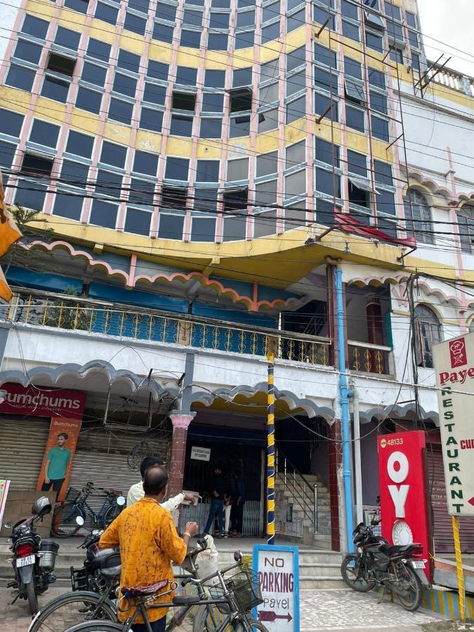 Oyo48133帕耶酒店 Māldah 外观 照片